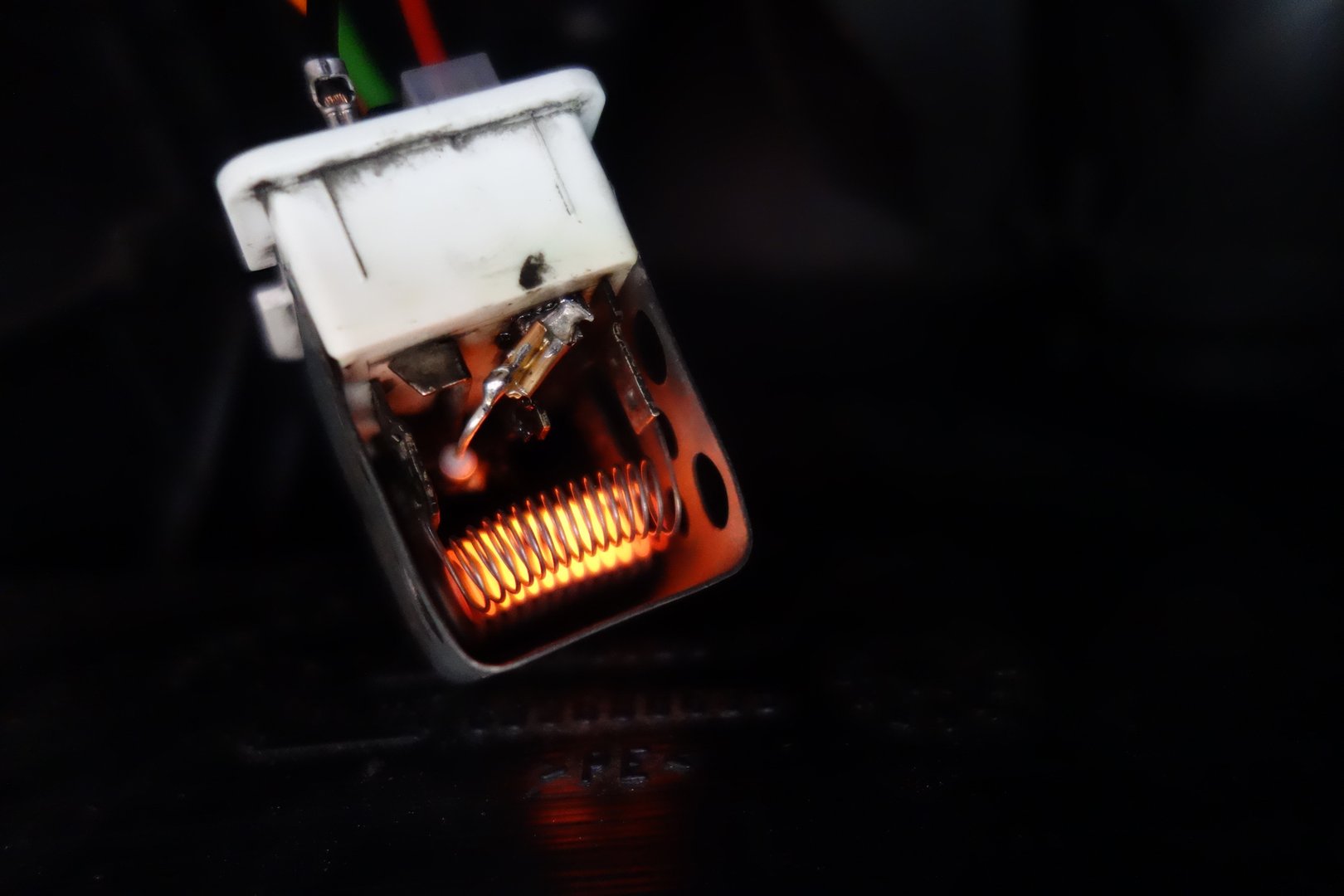 Hamburger Apple mow Blower Motor Resistor Thermal Fuse Service DIY – Emilian Robert Vicol